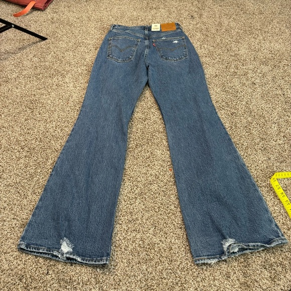 LEVI'S Women's 70's High-Rise Flare Jeans Size 26X32 in Sonoma Step - Picture 4 of 10